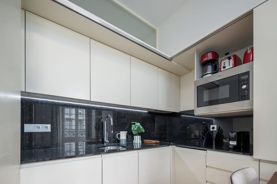 Studio | Private kitchen | Fridge, microwave, oven, stovetop