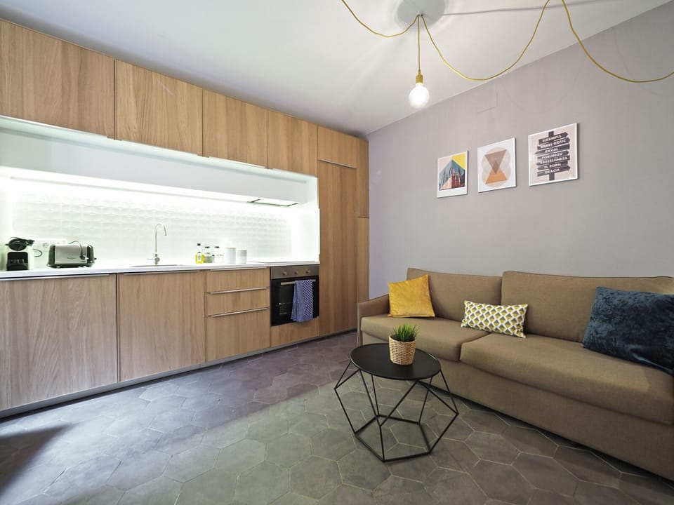 Apartment | Private kitchen | Coffee/tea maker, electric kettle, highchair, cookware/dishes/utensils