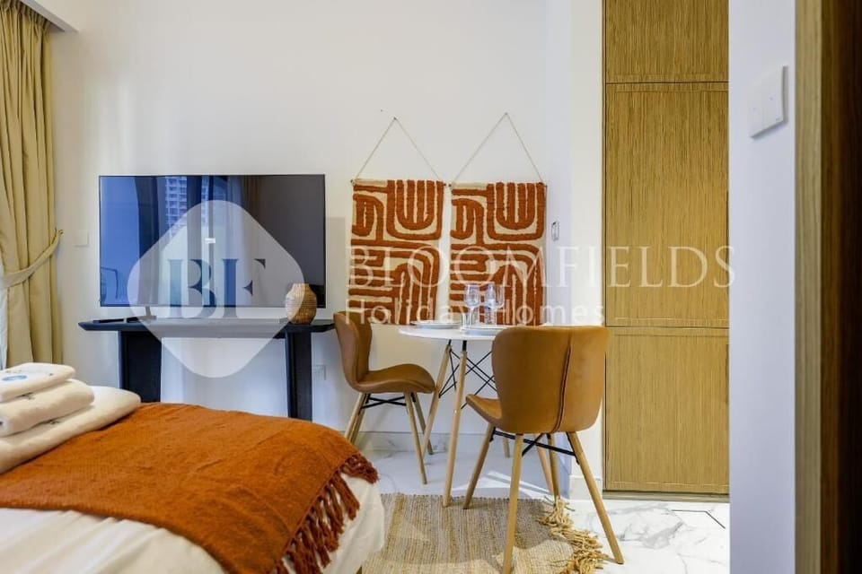Apartment, Balcony, Pool View | Iron/ironing board, free WiFi