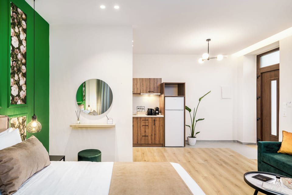 Minimal and cozy suite