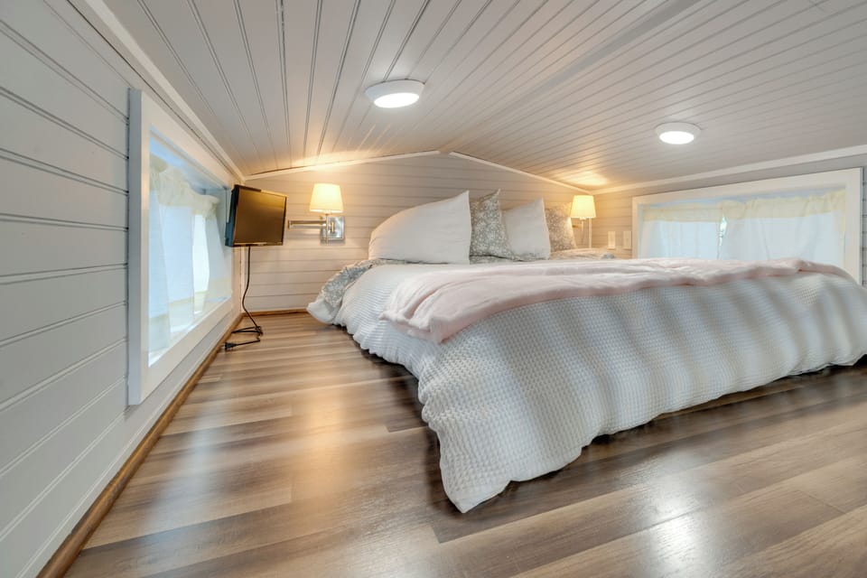 Adorable Tiny Home w/ Mtn Views in Woodland Park! Apartment in Woodland Park