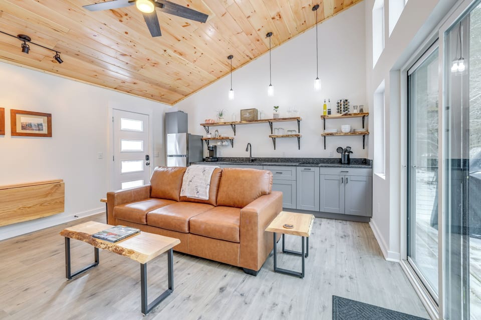 House (1 Bedroom) | Interior