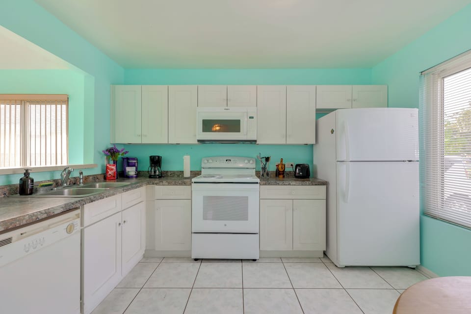 House (2 Bedrooms) | Interior