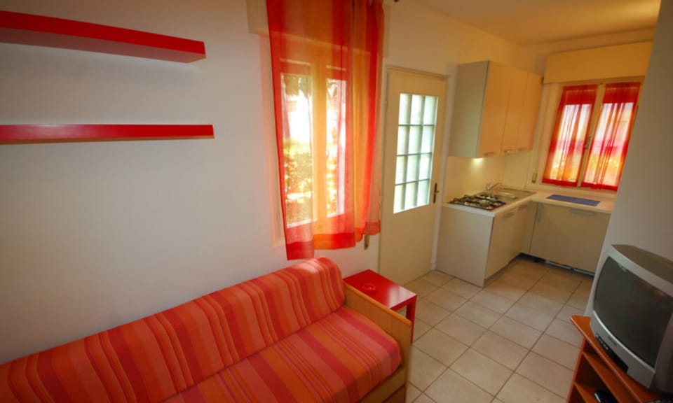 Villa, 2 Bedrooms, Garden View | Interior