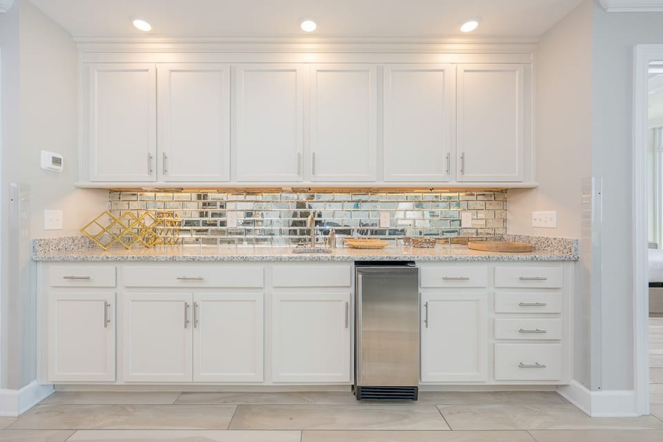 Condo, 3 Bedrooms | Private kitchen | Fridge, oven, coffee/tea maker