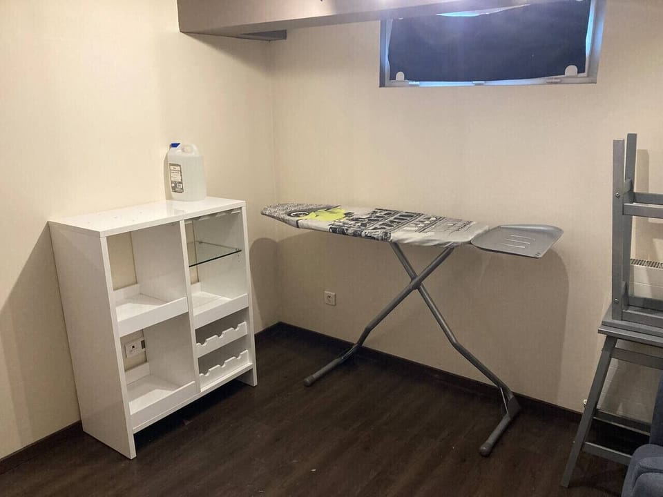 Pièce en Sous Plex