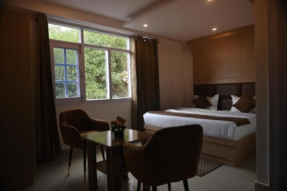 Deluxe Double Room | Free WiFi