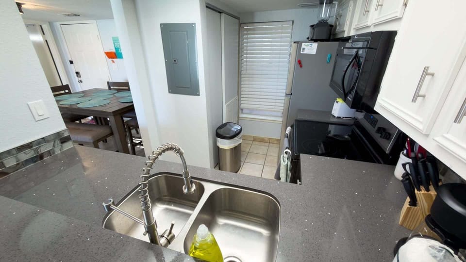 Apartment, 2 Bedrooms | Private kitchen | Coffee/tea maker, fridge, oven, toaster