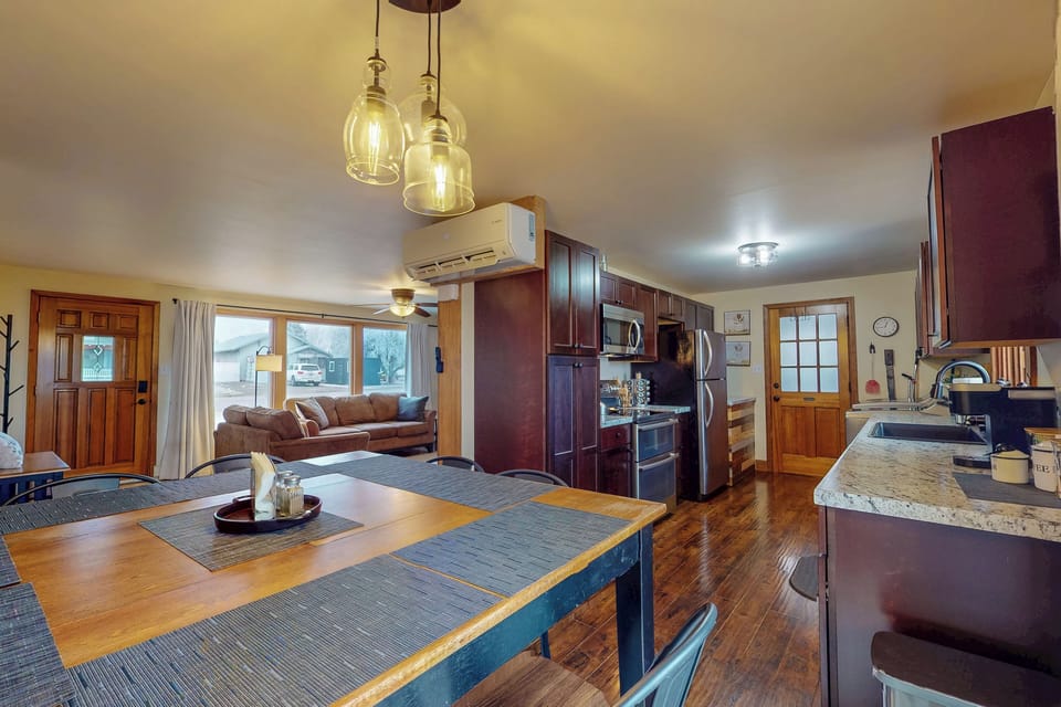 dining room/kitchen 