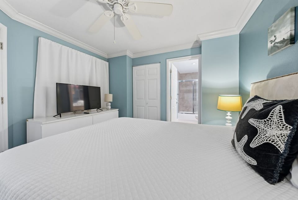 Beach Club 1810A Bedroom 3