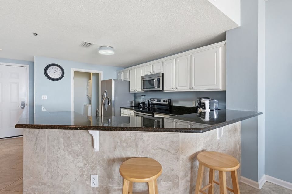 Beach Club 203D Kitchen Counter Seats 2