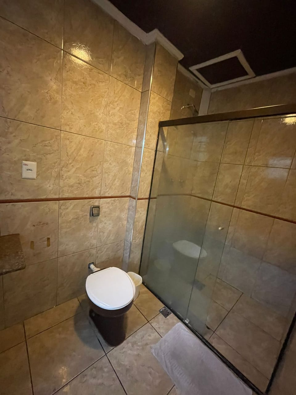 Basic Suite, 1 Bedroom | Bathroom | Separate tub and shower, jetted tub, free toiletries, towels