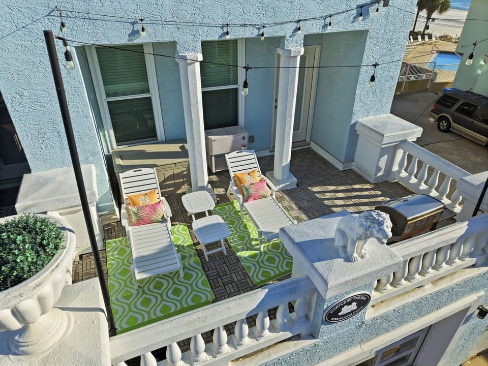 Sitting Room Balcony