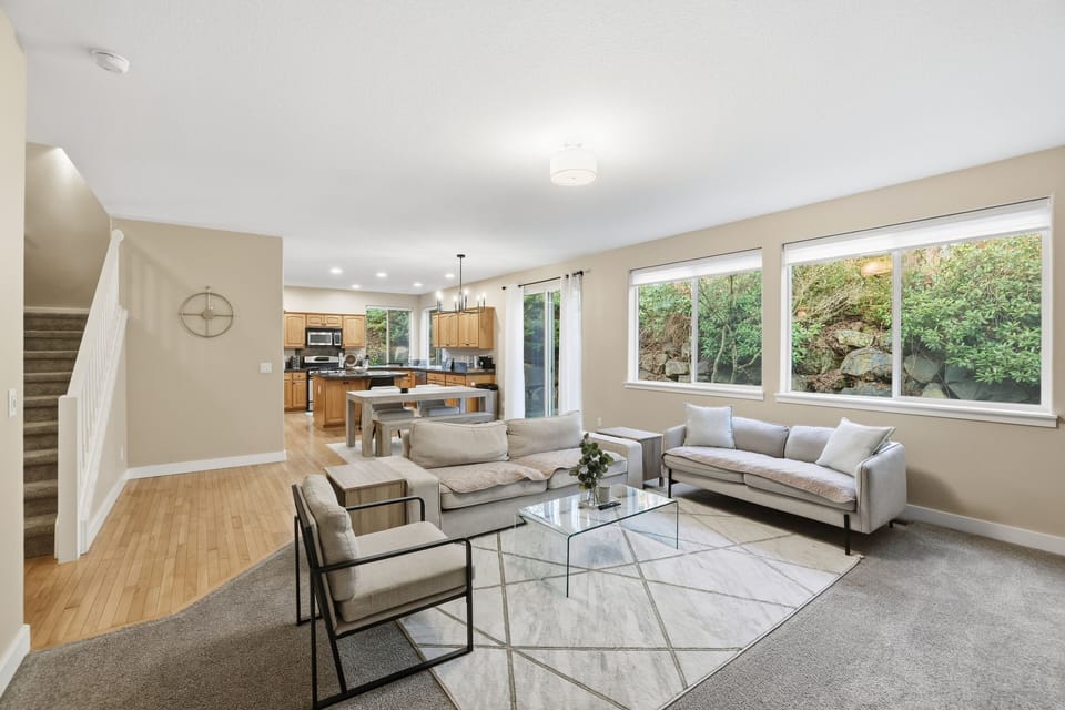 Home Decor, Architecture, Building, Furniture, Indoors