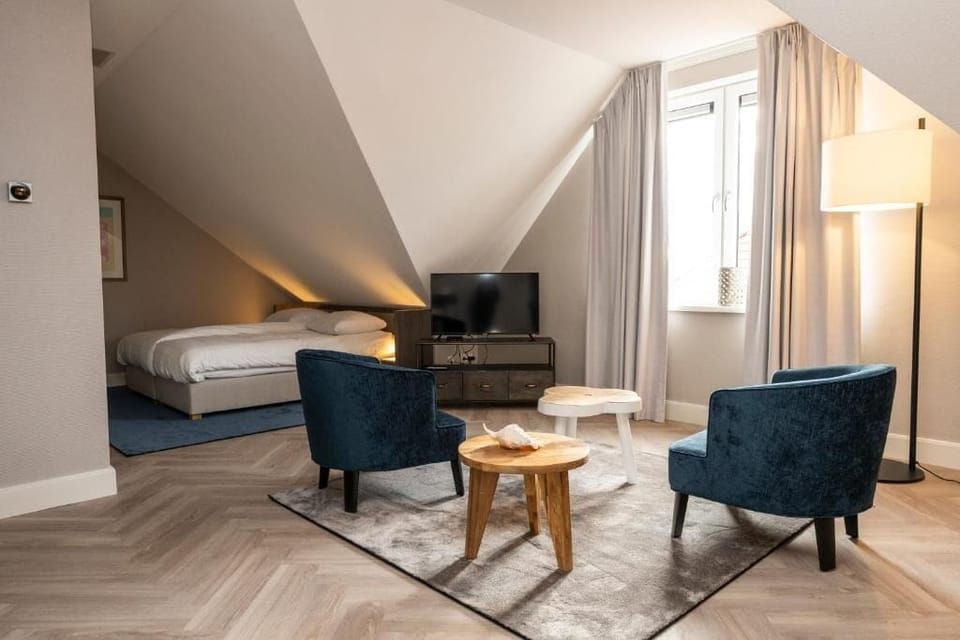 Suite | Free WiFi