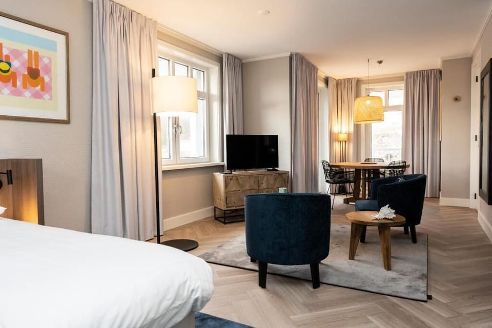 Suite | Free WiFi