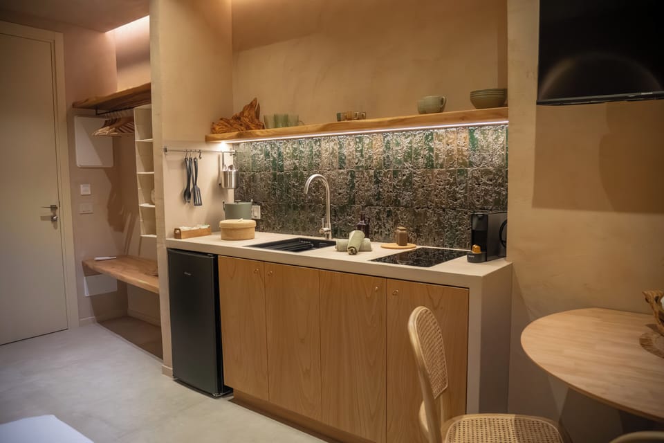 Comfort Double Room, Private Bathroom, City View | Private kitchen | Full-size fridge, stovetop, espresso maker, cookware/dishes/utensils