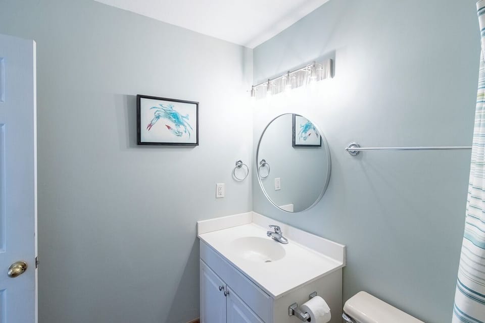 Top Level Hall Bath