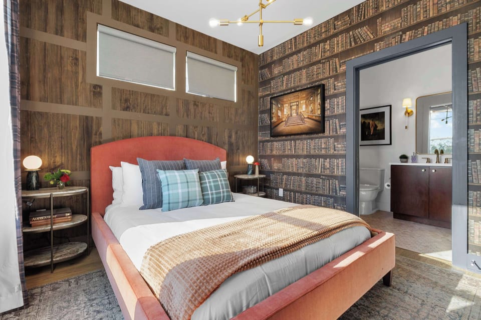 Level 2 | Bedroom 4: Queen Bed, Smart TV, Full ensuite Bathroom + Room Darkening Drapes