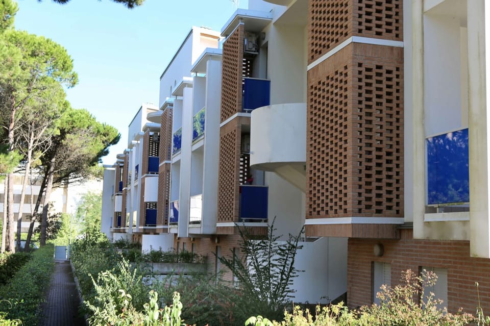 Apartment, 2 Bedrooms, Patio, Garden View | Front of property