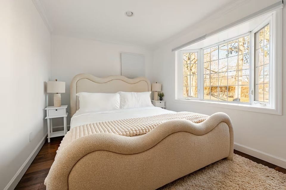 Luxury House, Patio, Garden View | Egyptian cotton sheets, premium bedding, memory foam beds, minibar