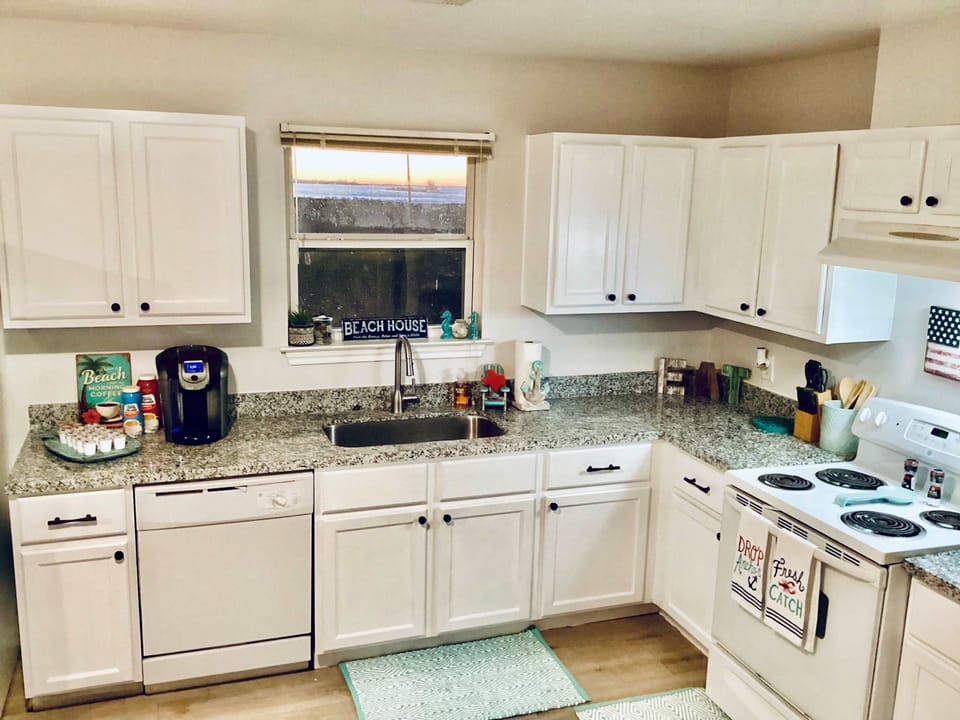 Gather and connect in the open kitchen