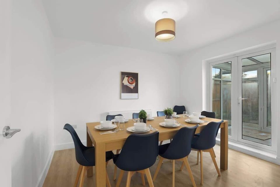 Casual and comfortable dining