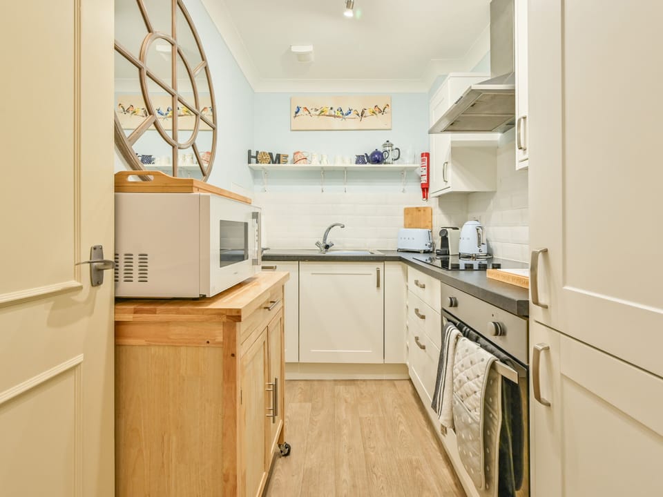 Dishwasher, cookware/dishes/utensils
