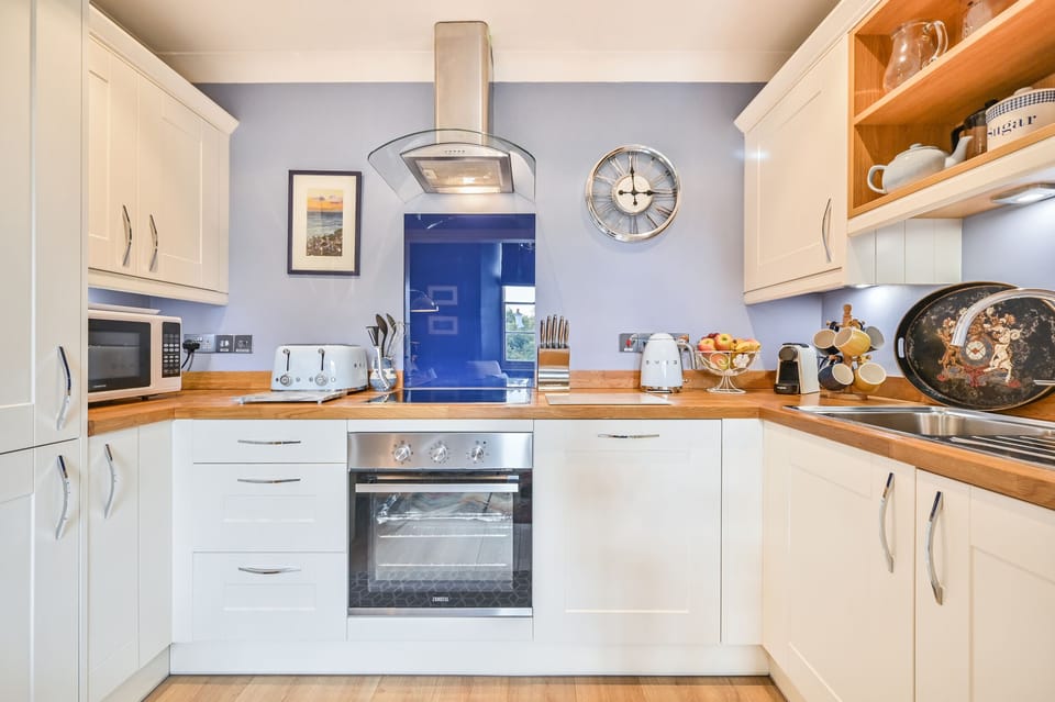 Fridge, microwave, dishwasher, toaster