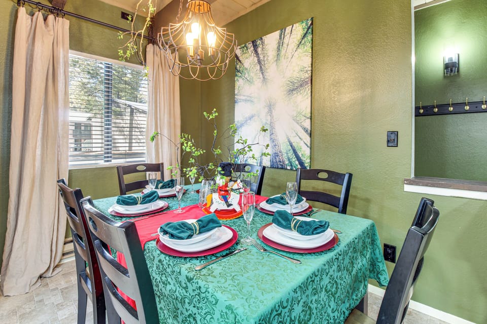 Dining Area | Dishware & Flatware