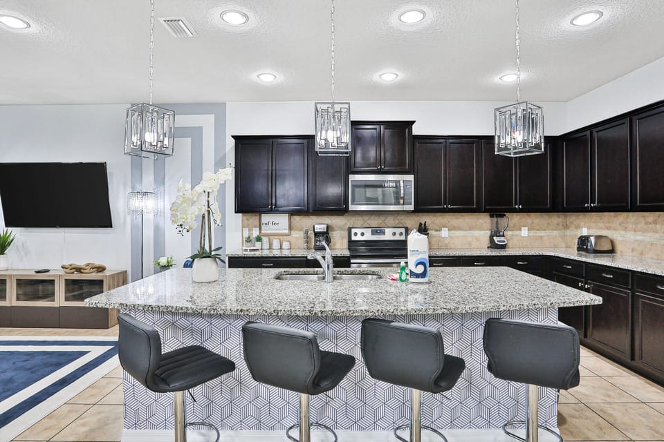Kitchen Island with seating for 4
