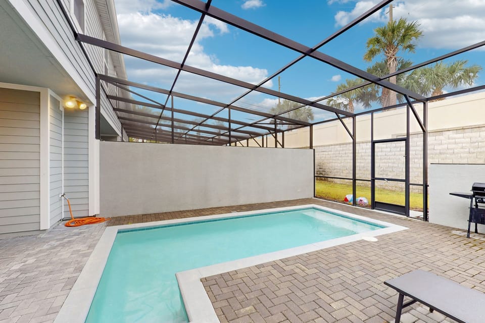 Private pool