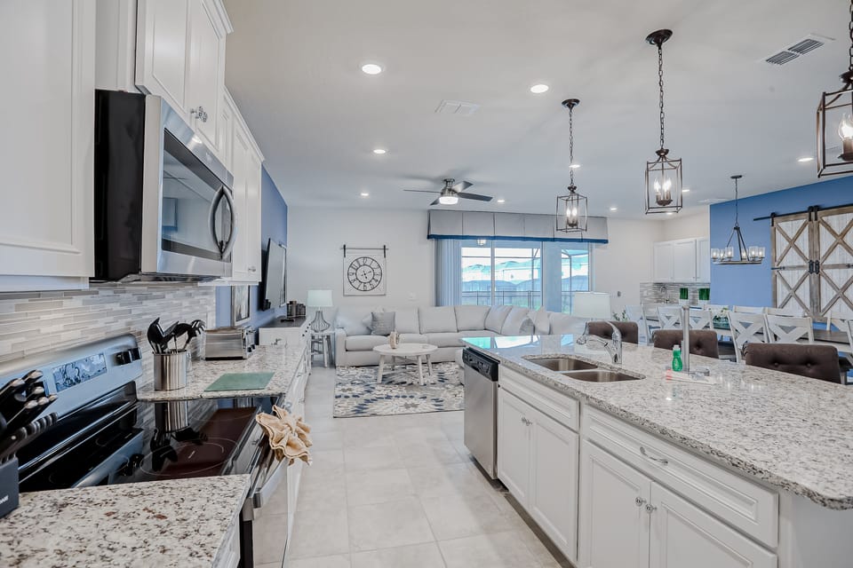 Fully equipped kitchen