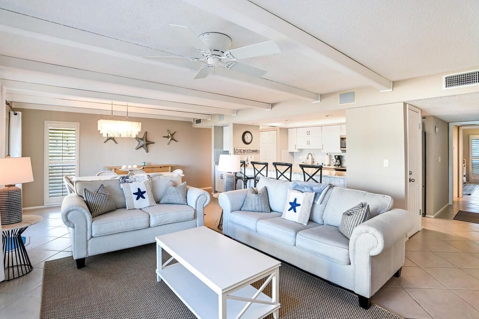 Luxury Condo, Beach View | Living area