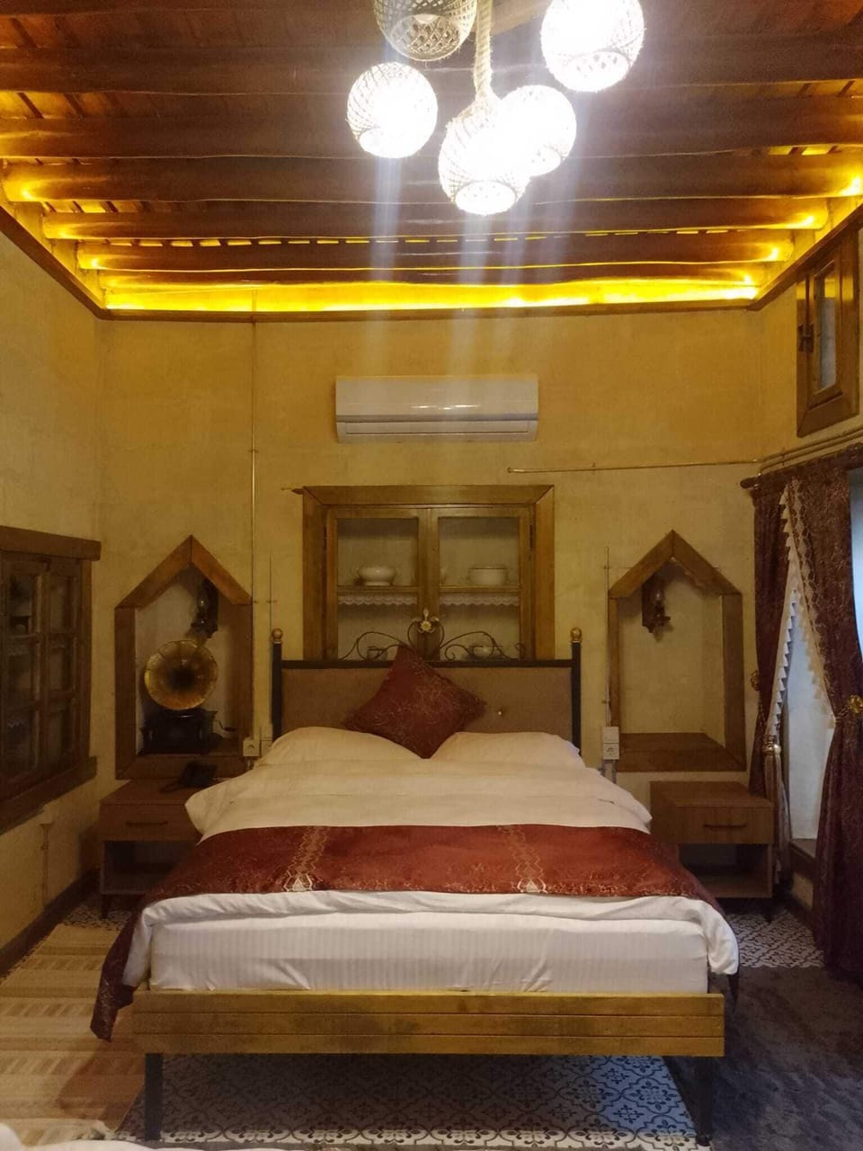 Double Room Single Use, Courtyard View