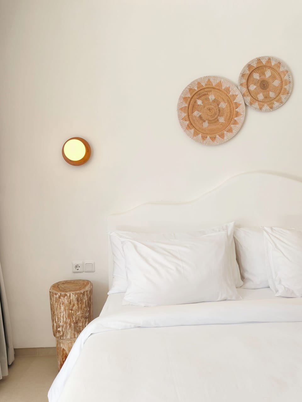 Villa, 2 Bedrooms, Patio, Pool View | Desk, laptop workspace, soundproofing, free WiFi