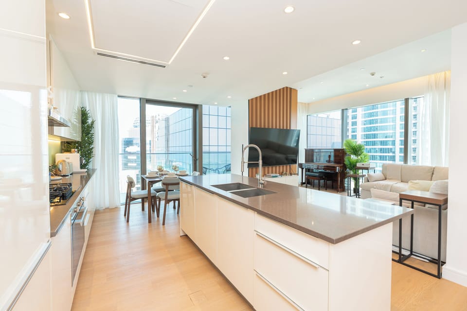 Luxury Apartment, 2 Bedrooms, Air conditioning, Sea View | Interior