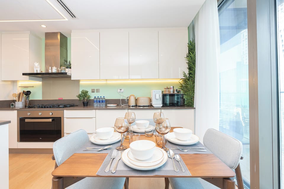 Luxury Apartment, 2 Bedrooms, Air conditioning, Sea View | Private kitchen | Full-size fridge, microwave, oven, stovetop