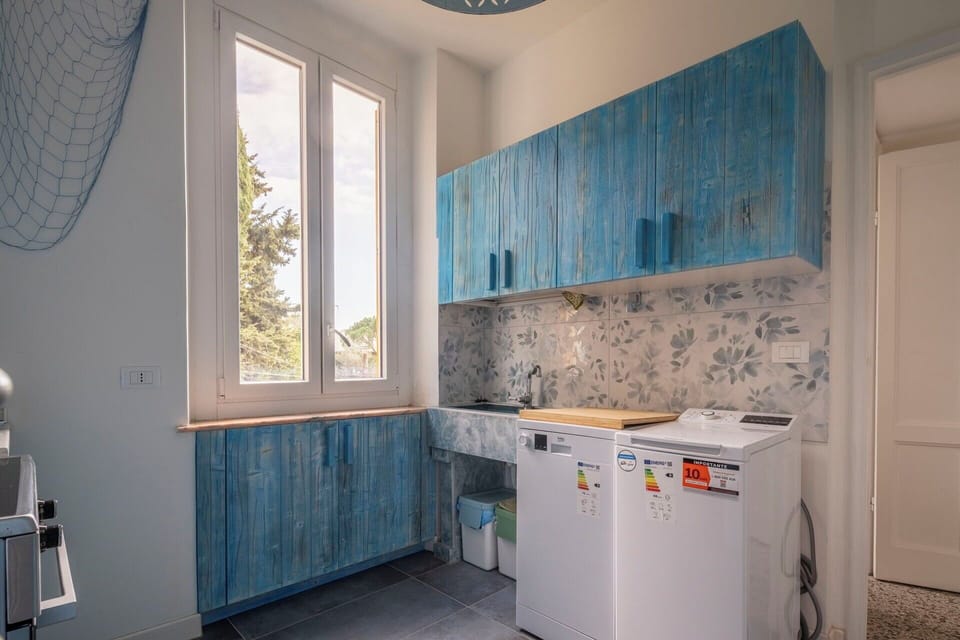 Autumn, Kitchen, Spring, Summer