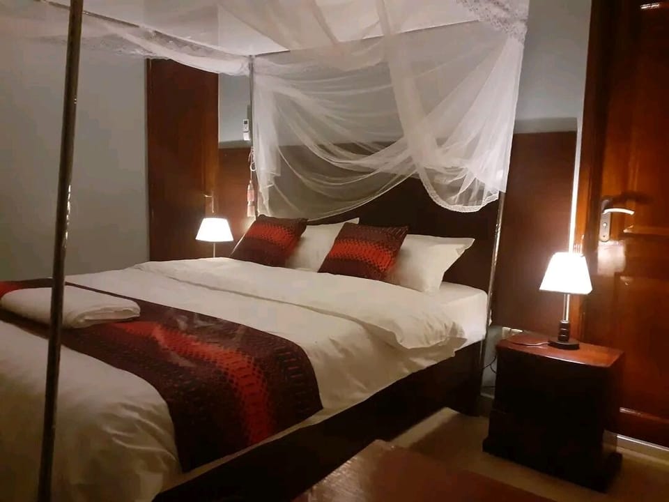 Double Room, Balcony, Lake View | Desk, laptop workspace, free WiFi