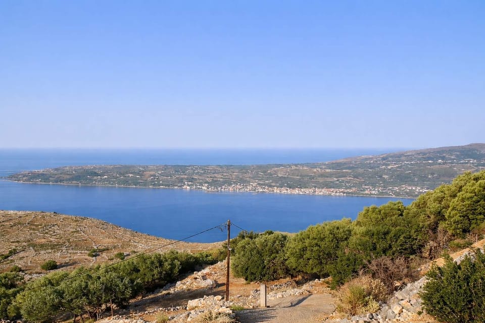 Wide Bay View from Hillside Setting
Elevated perspective over town and harbor.
