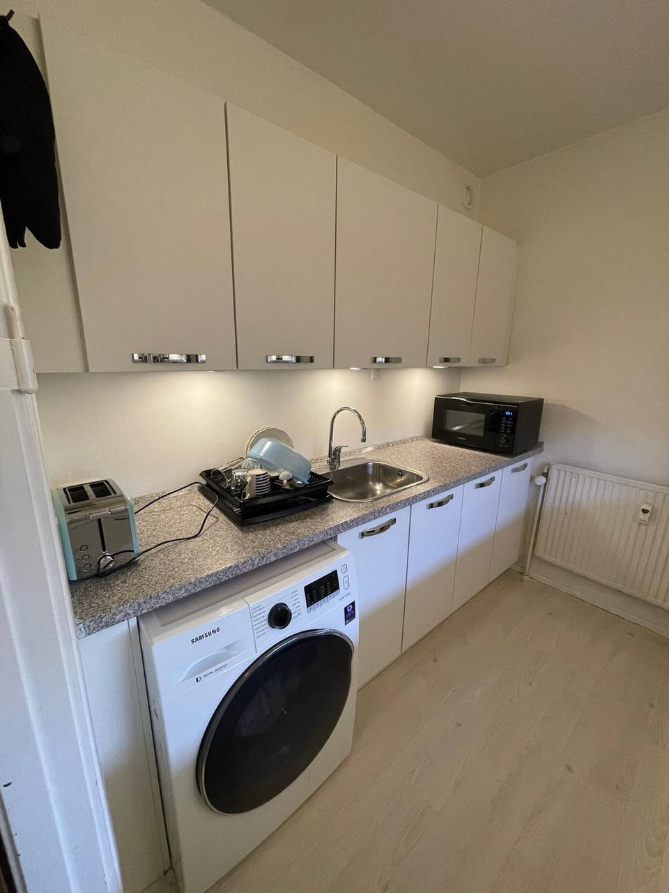 Apartment, Multiple Bedrooms, Balcony | Laundry