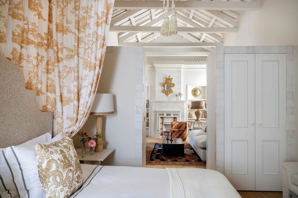 Premium Room | Premium bedding, down comforters, memory foam beds, minibar