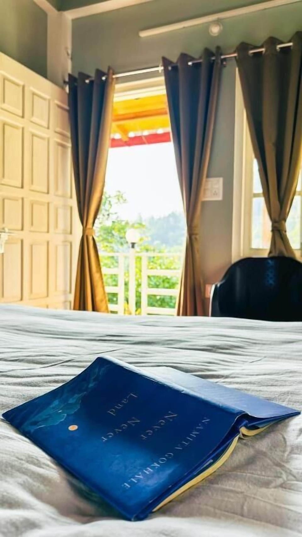 Deluxe Studio, Balcony, Mountain View | In-room safe, laptop workspace, blackout drapes, iron/ironing board