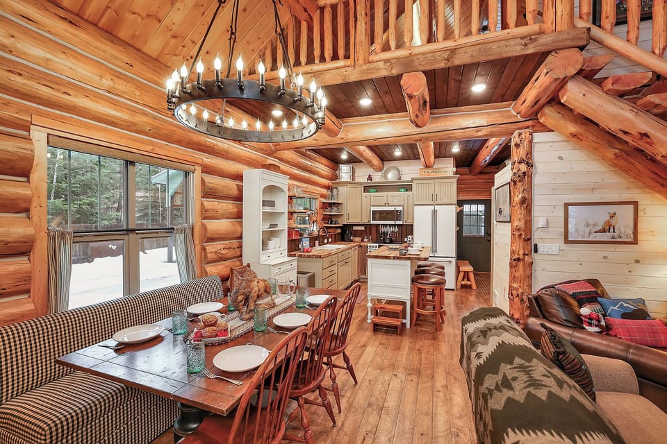 From the first step inside, Alder & Antler feels like a classic cabin with modern ease