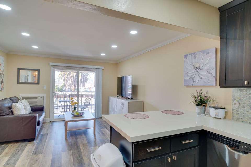 Apartment (1 Bedroom) | Interior