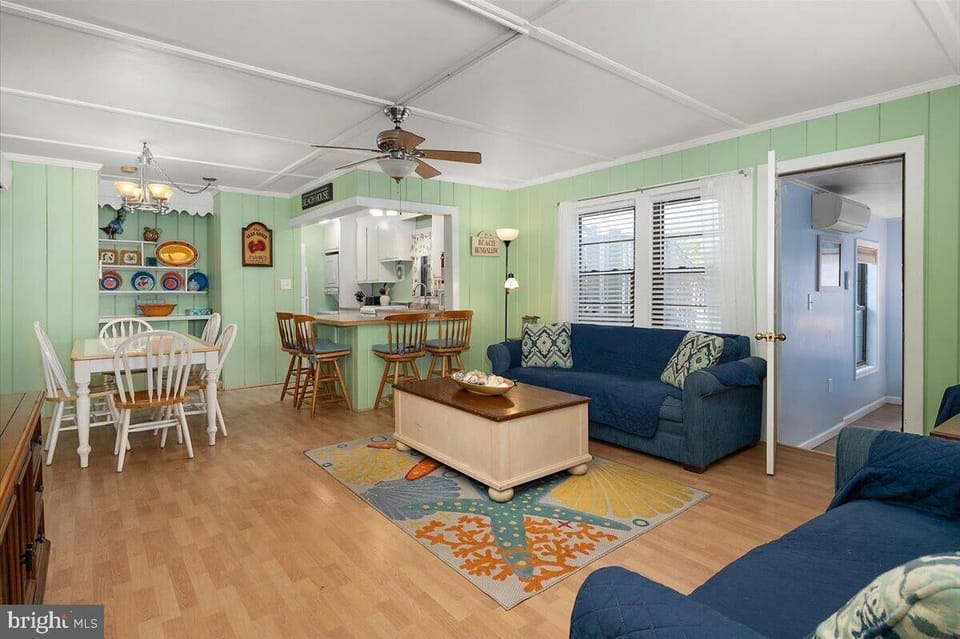 Living room 3