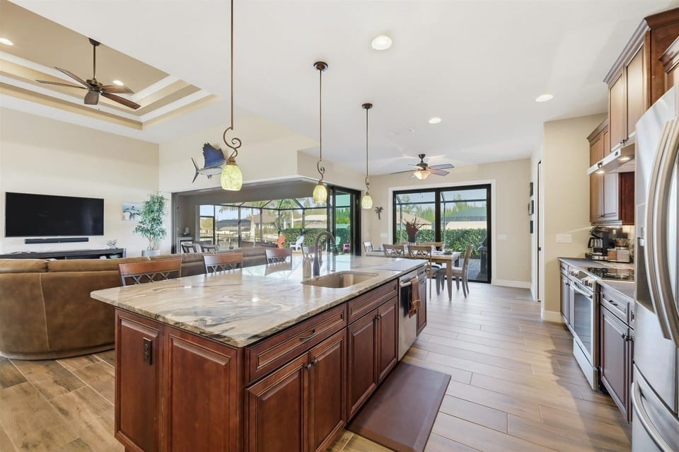 House, 3 Bedrooms | Private kitchen | Fridge, oven, coffee/tea maker, toaster