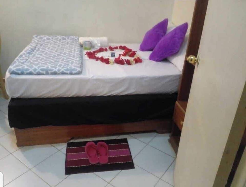 Deluxe Double Room, Garden View | Free WiFi, bed sheets
