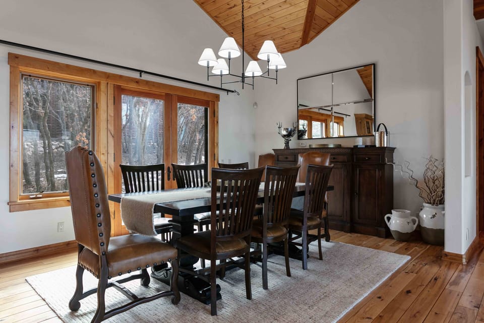 Condo, 5 Bedrooms | Dining